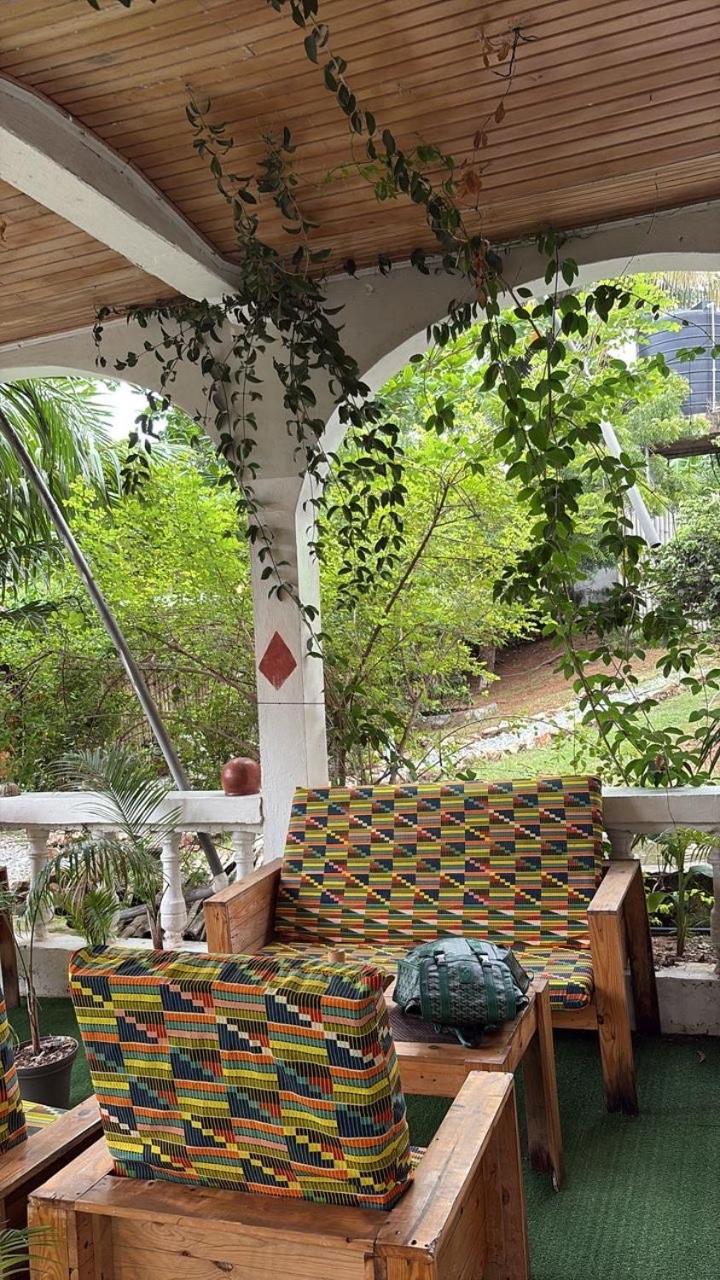 African Treasure Beach Resort Kokrobite Экстерьер фото