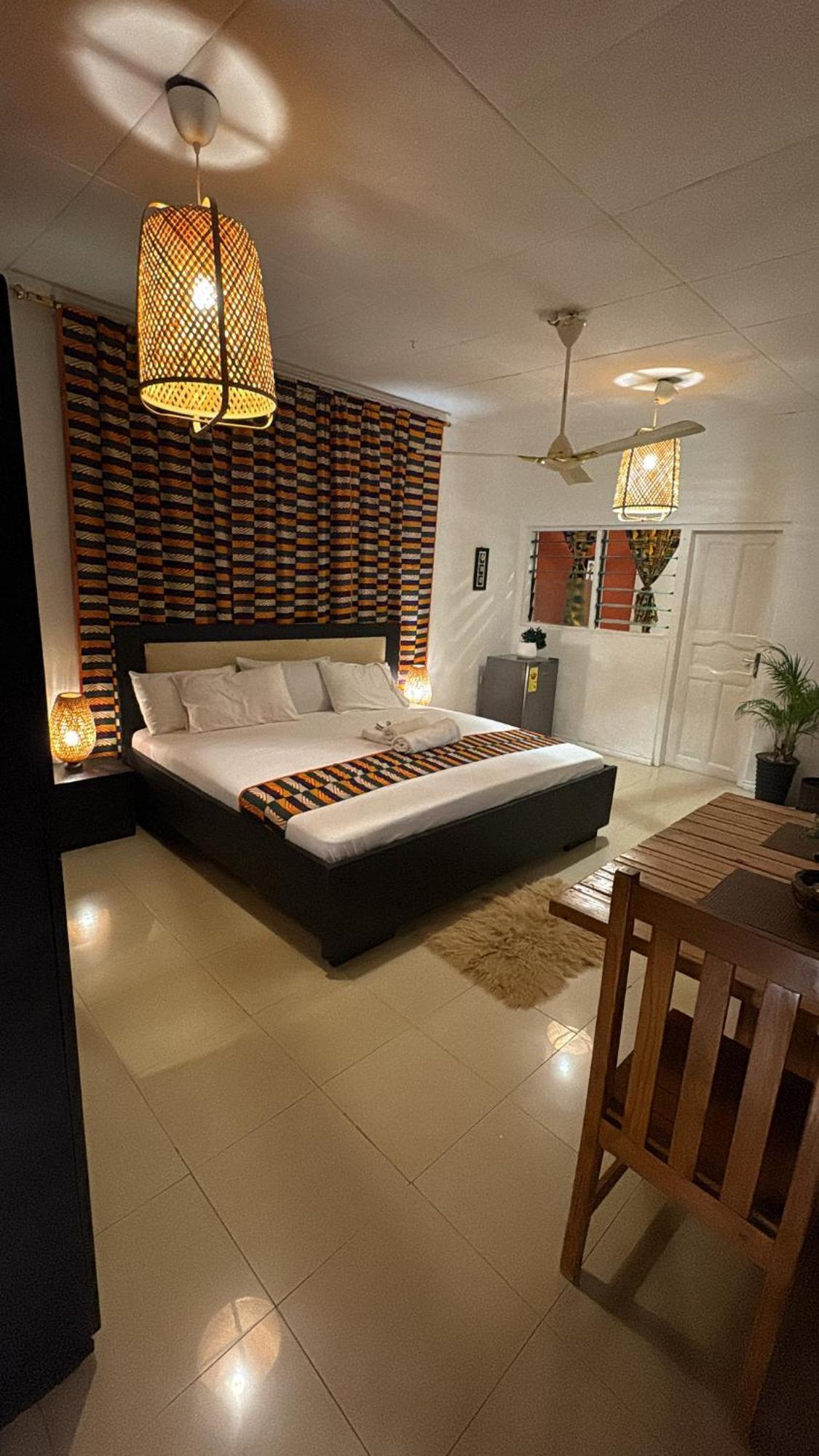 African Treasure Beach Resort Kokrobite Экстерьер фото